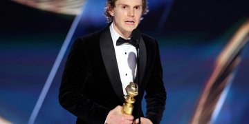 Golden Globes: Las palabras de Evan Peters tras ganar mejor actor por “Dahmer”