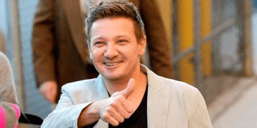 El mensaje de Jeremy Renner tras obtener el alta médica