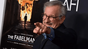 The Fabelmans: Un niño sorprendió a Steven Spielberg en conferencia de prensa