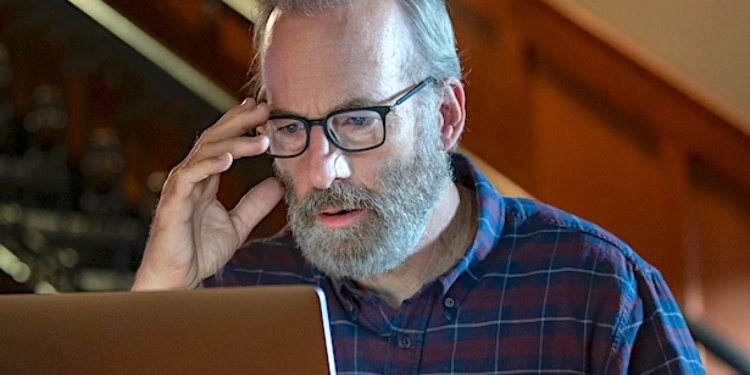 Se presentó el primer tráiler de Lucky Hank, lo nuevo de Bob Odenkirk