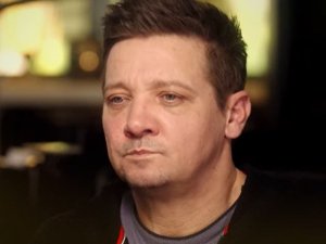 Jeremy Renner realizó su primera entrevista tras el accidente