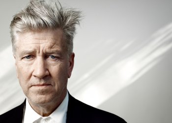 La dura crítica de David Lynch a quienes miran películas en celulares