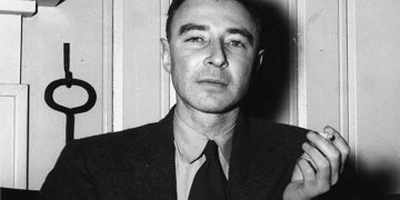 ¿Quién fue Robert Oppenheimer?