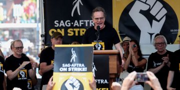 Bryan Cranston y un duro mensaje al CEO de Disney