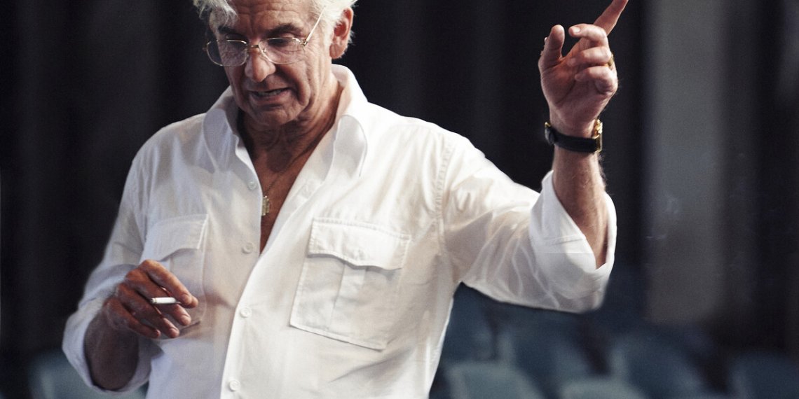 El gran Bradley Cooper vuelve a la silla de director con “Maestro”