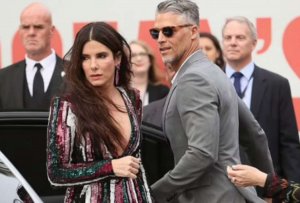 Falleció Bryan Randall, la pareja de Sandra Bullock