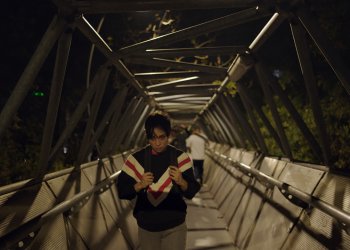 Reseña de “Huesera”: El terror que retuerce por dentro del cuerpo