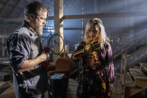 La serie de terror poco conocida con Travis Fimmel que tenés que ver