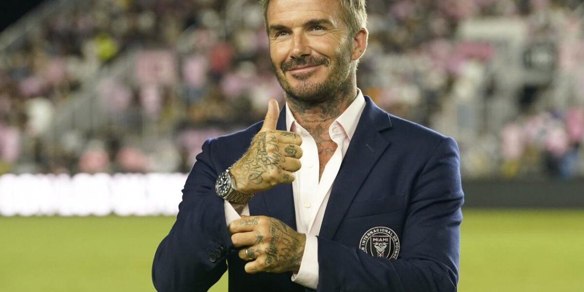 La amante de David Beckham critica la nueva serie
