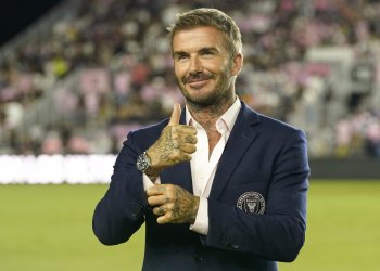 La amante de David Beckham critica la nueva serie