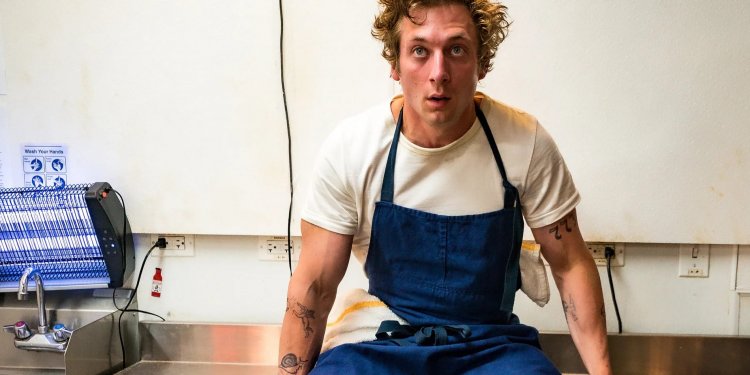 Jeremy Allen White y el romance con una cantante famosa