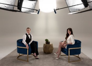 El emotivo encuentro entre Anne Hathaway y Emily Blunt, tras El Diablo Viste a la Moda