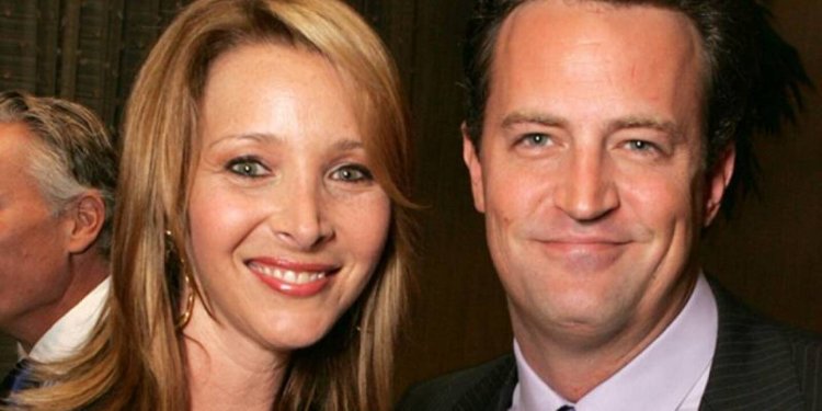 El tierno gesto de Lisa Kudrow con la mascota de Matthew Perry