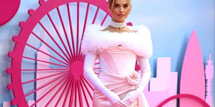Cómo es el libro que publicará Margot Robbie sobre “Barbie”