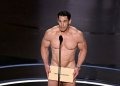 ¿Por qué John Cena apareció desnudo en los Oscars?