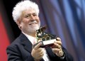 Pedro Almodóvar hace historia en el Festival de Venecia