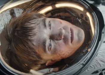 Se presentó el tráiler de Mickey 17 con Robert Pattinson