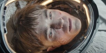 Se presentó el tráiler de Mickey 17 con Robert Pattinson