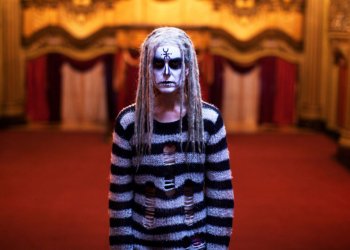 Halloween en Cinéfilos: Una historia moderna de brujas a puro rock
