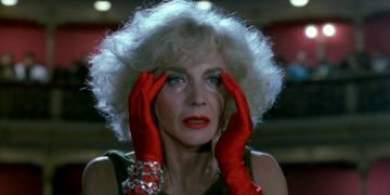 Falleció Marisa Paredes: el adiós a una “chica Almodóvar”