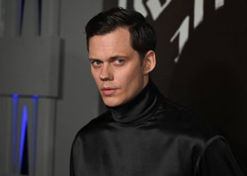 Bill Skarsgård casi se queda afuera de Nosferatu: La sorprendente historia detrás de su participación