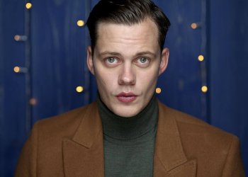 Bill Skarsgård revela el proceso detrás de la creación de la voz de Nosferatu