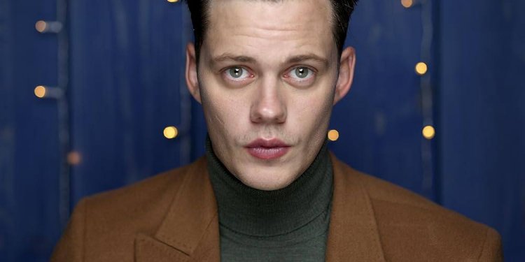 Bill Skarsgård revela el proceso detrás de la creación de la voz de Nosferatu