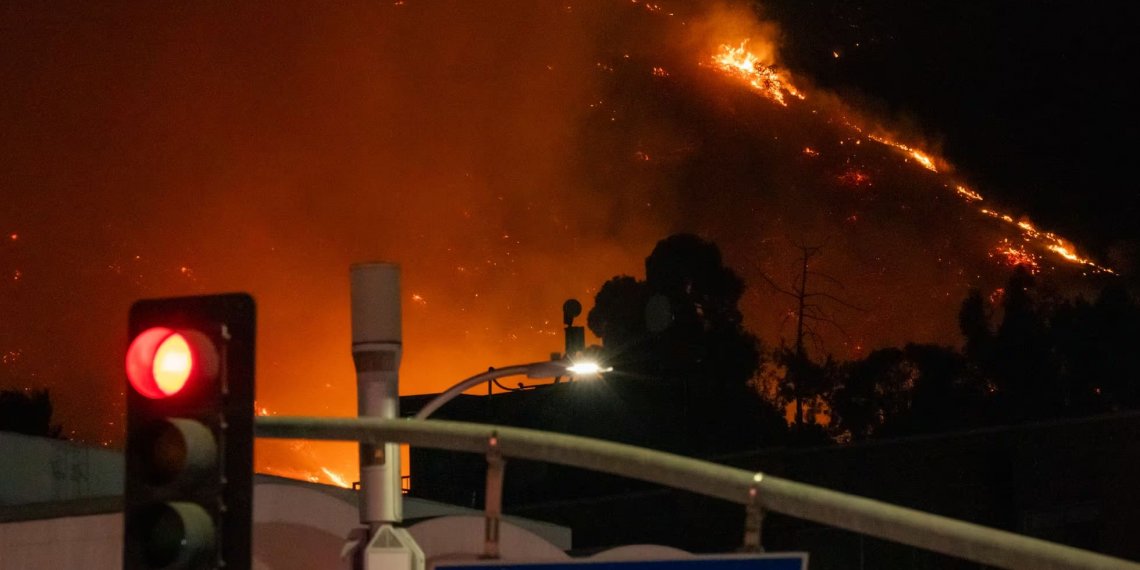 Oscars, SAG y BAFTA: ¿Cómo afectarán los incendios de Los Ángeles, California la temporada de Premios de Hollywood?