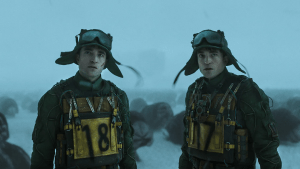 El último tráiler de Mickey 17 con Robert Pattinson