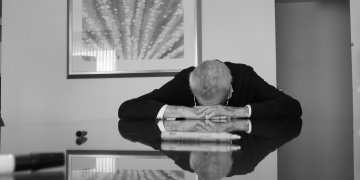 El nuevo documental de Stan Lee que revela años de abusos de sus socios