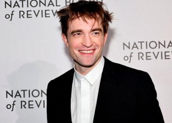Ni “El Faro”, ni “Mickey 17”, ni “The Batman”, la película mejor rankeada de Robert Pattinson