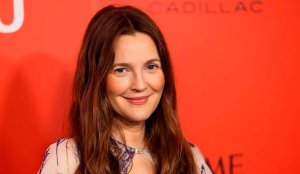 La trágica historia de Drew Barrymore y la vez que Adam Sandler le “salvó la carrera”