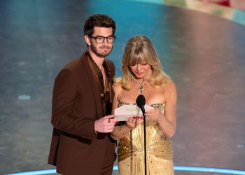 Premios Oscars 2025: El emotivo momento de Andrew Garfield al recordar a su madre