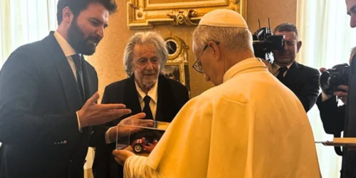 Al Pacino la primera estrella de Hollywood que visitó al papa León XIV