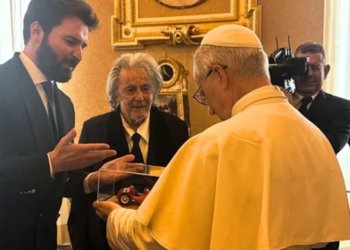 Al Pacino la primera estrella de Hollywood que visitó al papa León XIV