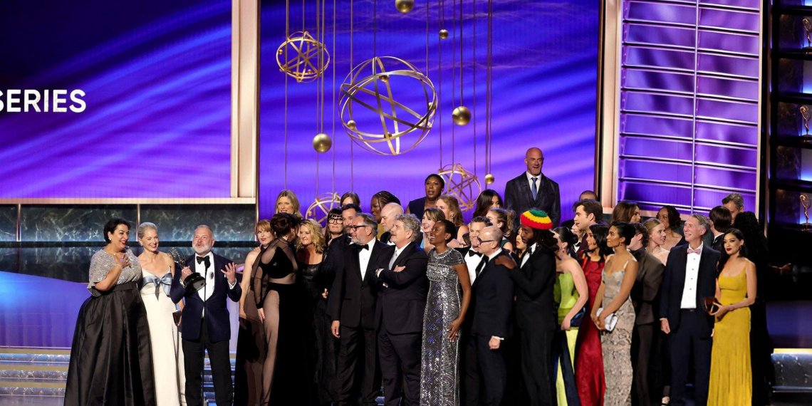 Los Premios Emmy 2025 se entregaron con The Pitt, The Studio y Adolescence como las grandes ganadoras de la noche de Los Ángeles.