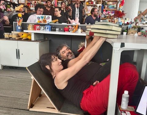 31 Minutos hace un debut histórico en El Tiny como el primer grupo de títeres de Latinoamérica en el Tiny Desk de NPR