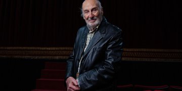 La emotiva despedida del mundo del espectáculo a Hector Alterio