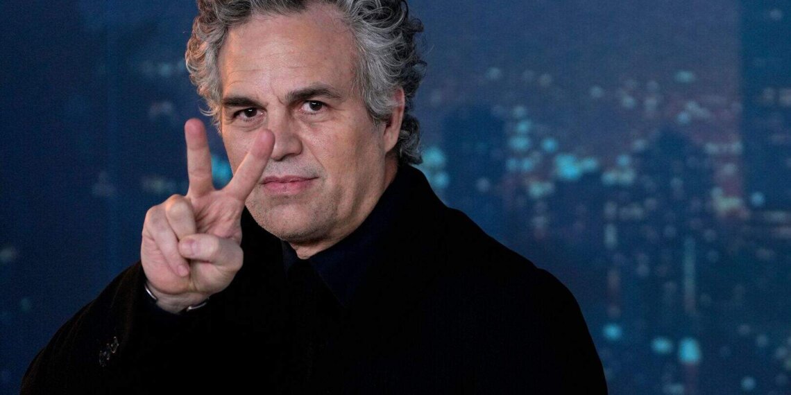 Mark Ruffalo cuestionó la fusión entre Paramount y Warner Bros. y la compañía respondió con una dura acusación