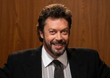La película que Tim Curry creyó que arruinaría su carrera y hoy es de culto