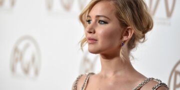Jennifer Lawrence estrenó su Instagram con una advertencia a su estilo