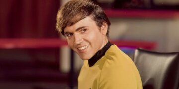 Murió Walter Koenig, el entrañable Pavel Chekov de Star Trek
